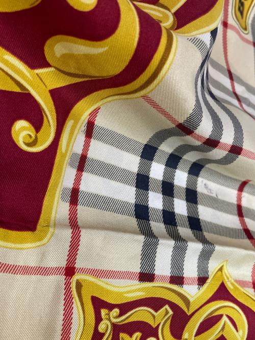 Burberry's（バーバリー）Burberry's (バーバリーズ) シルクスカーフ レッド×ベージュの古着・服飾アイテム