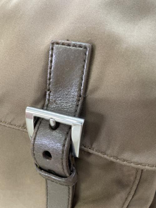 PRADA（プラダ）PRADA (プラダ) ナイロンショルダーバッグ ブラウンの古着・服飾アイテム