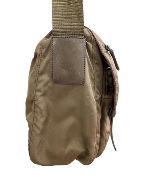 PRADA（プラダ）PRADA (プラダ) ナイロンショルダーバッグ ブラウンの古着・服飾アイテム