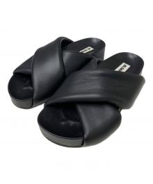 JIL SANDER（ジルサンダー）の古着「パテッドレザークロスサンダル」｜ブラック