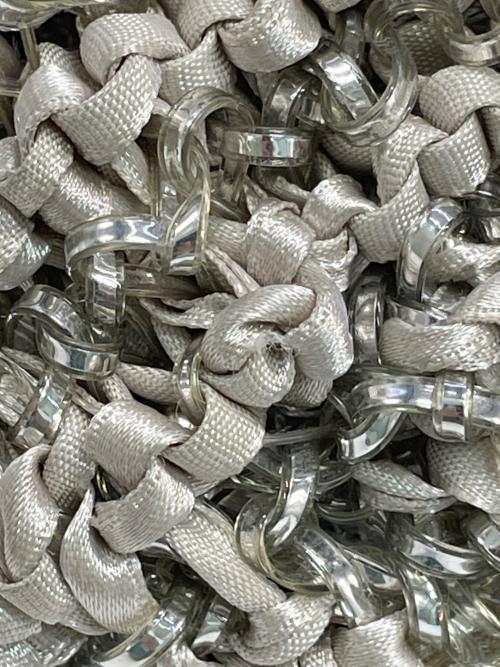 ANTEPRIMA（アンテプリマ）ANTEPRIMA (アンテプリマ) サテンワイヤートートバッグ グレージュの古着・服飾アイテム