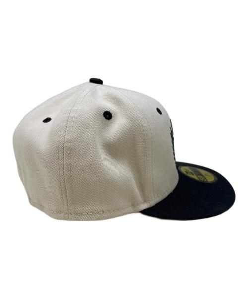 New Era（ニューエラ）New Era (ニューエラ) stussy (ステューシー) キャップ ベージュ×ブラックの古着・服飾アイテム