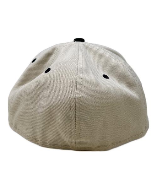 New Era（ニューエラ）New Era (ニューエラ) stussy (ステューシー) キャップ ベージュ×ブラックの古着・服飾アイテム