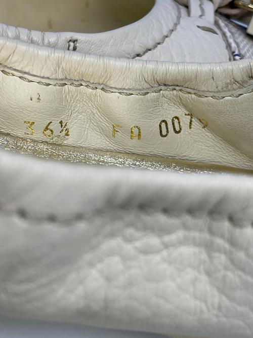 LOUIS VUITTON（ルイ ヴィトン）LOUIS VUITTON (ルイ ヴィトン) バレエシューズ ベージュ サイズ:36 1/2の古着・服飾アイテム