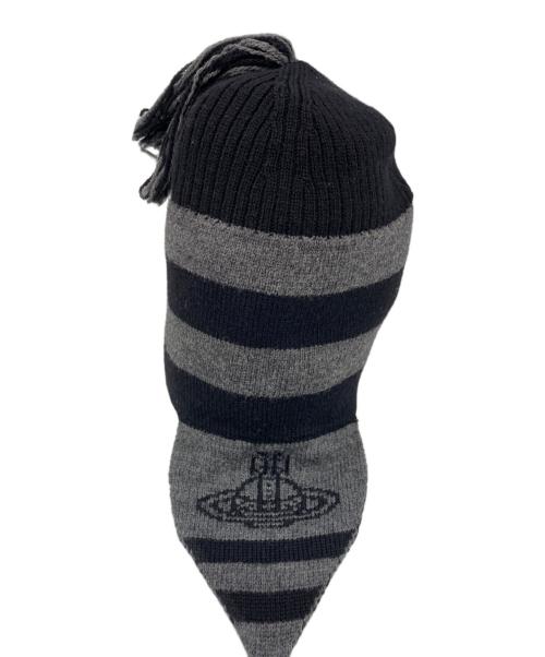 Vivienne Westwood（ヴィヴィアンウエストウッド）Vivienne Westwood (ヴィヴィアンウエストウッド) フラップ付ニット帽 グレーの古着・服飾アイテム