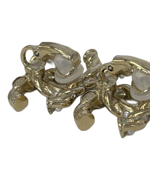 CHANEL（シャネル）CHANEL (シャネル) イヤリング ゴールド×ピンクの古着・服飾アイテム