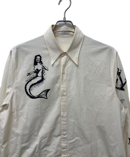 PRADA（プラダ）PRADA (プラダ) タトゥープリントシャツ アイボリー サイズ:Lの古着・服飾アイテム