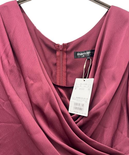 STRAWBERRY FIELDS（ストロベリーフィールズ）STRAWBERRY FIELDS (ストロベリーフィールズ) 半袖ワンピース レッド サイズ:2の古着・服飾アイテム