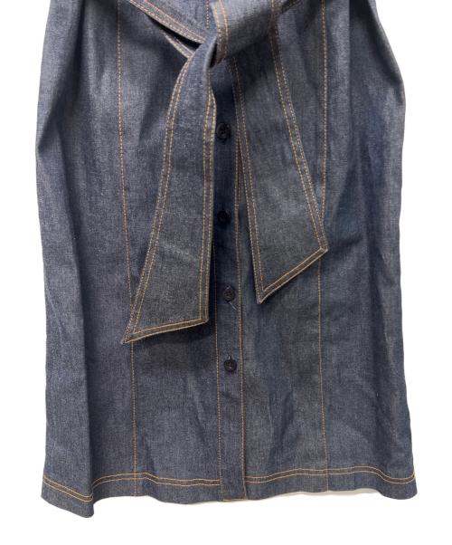 BURBERRY BLUE LABEL（バーバリーロンドンブルーレーベル）BURBERRY BLUE LABEL (バーバリーロンドンブルーレーベル) デニムノースリーブワンピース インディゴ サイズ:38の古着・服飾アイテム