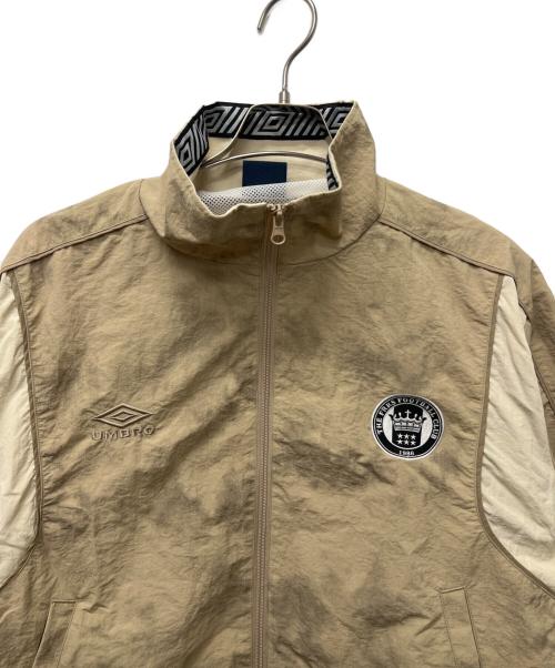 FREAK'S STORE（フリークスストア）FREAK'S STORE (フリークストア) UMBRO (アンブロ) ナイロンジャケット ベージュ サイズ:Mの古着・服飾アイテム