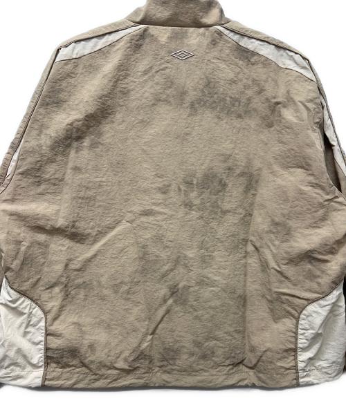 FREAK'S STORE（フリークスストア）FREAK'S STORE (フリークストア) UMBRO (アンブロ) ナイロンジャケット ベージュ サイズ:Mの古着・服飾アイテム
