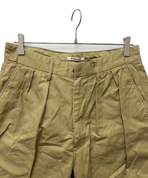 AURALEE（オーラリー）AURALEE (オーラリー) WASHED FINX LIGHT CHINO WIDE SHORTS オリーブ サイズ:4の古着・服飾アイテム