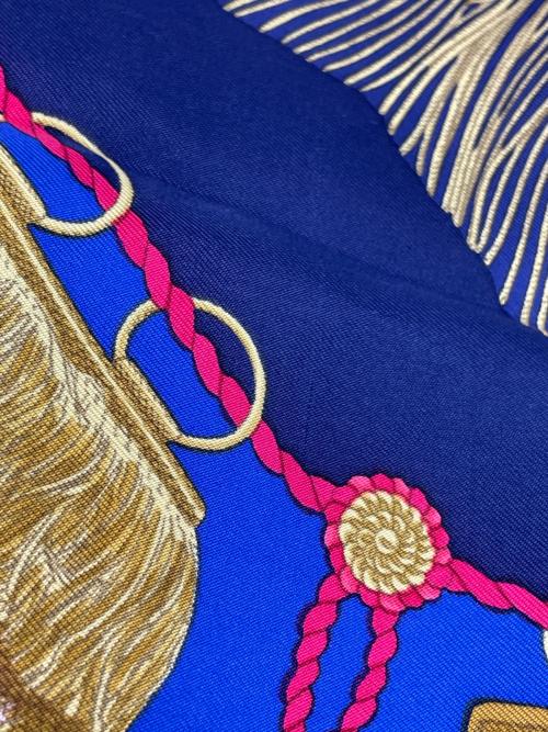 HERMES（エルメス）HERMES (エルメス) シルクスカーフ ブルーの古着・服飾アイテム