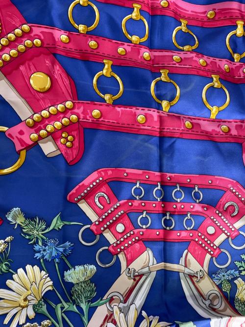 HERMES（エルメス）HERMES (エルメス) シルクスカーフ ネイビーの古着・服飾アイテム