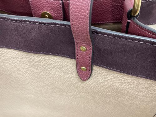 COACH（コーチ）COACH (コーチ) 2WAYバッグ ベージュ×レッドの古着・服飾アイテム