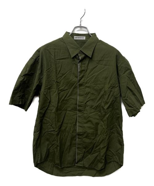 ISSEY MIYAKE MEN（イッセイミヤケメン）ISSEY MIYAKE MEN (イッセイミヤケメン) 半袖シャツ オリーブ サイズ:３の古着・服飾アイテム