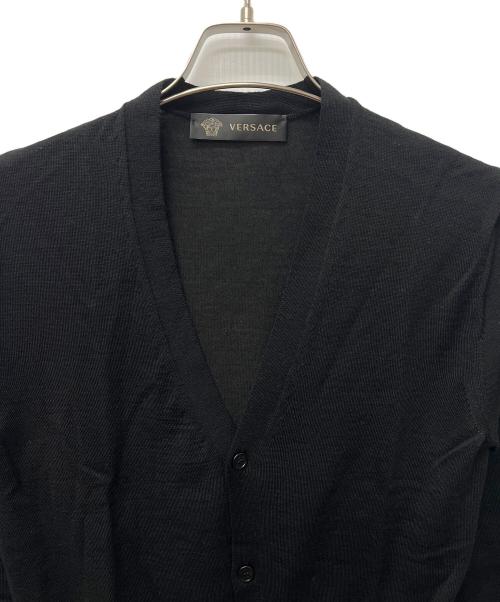 VERSACE（ヴェルサーチェ）VERSACE (ヴェルサーチェ) 薄手カーディガン ブラック サイズ:４４の古着・服飾アイテム