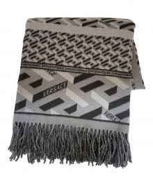 VERSACE（ヴェルサーチェ）の古着「ブランケット」