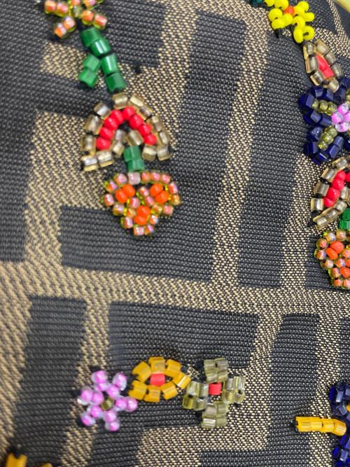 FENDI（フェンディ）FENDI (フェンディ) ショルダーバッグ ブラウンの古着・服飾アイテム