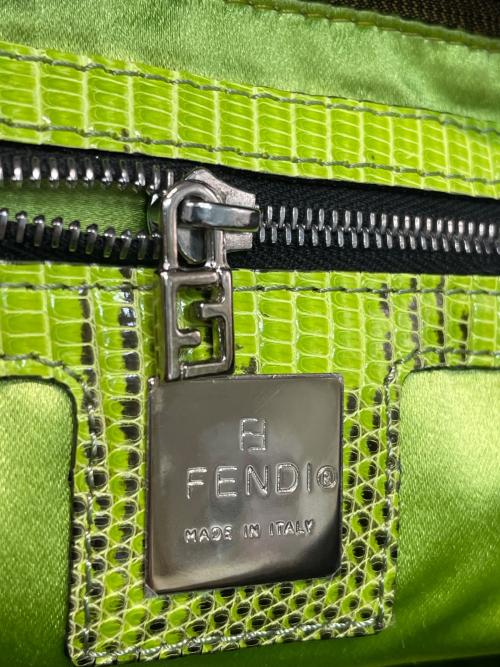 FENDI（フェンディ）FENDI (フェンディ) ショルダーバッグ ブラウンの古着・服飾アイテム