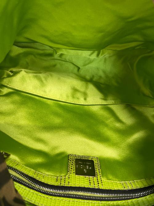 FENDI（フェンディ）FENDI (フェンディ) ショルダーバッグ ブラウンの古着・服飾アイテム