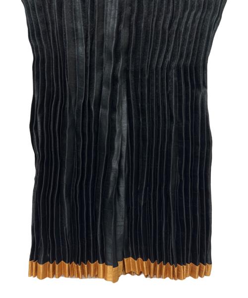 ISSEY MIYAKE（イッセイミヤケ）ISSEY MIYAKE (イッセイミヤケ) 長袖ブラウス ブラック サイズ:Ｌの古着・服飾アイテム