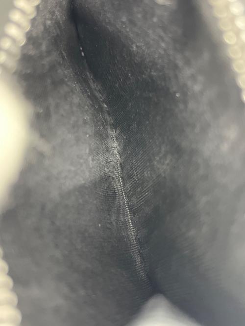 PRADA（プラダ）PRADA (プラダ) 2つ折り財布 ブラックの古着・服飾アイテム