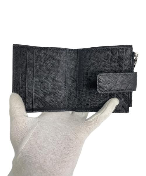 PRADA（プラダ）PRADA (プラダ) 2つ折り財布 ブラックの古着・服飾アイテム