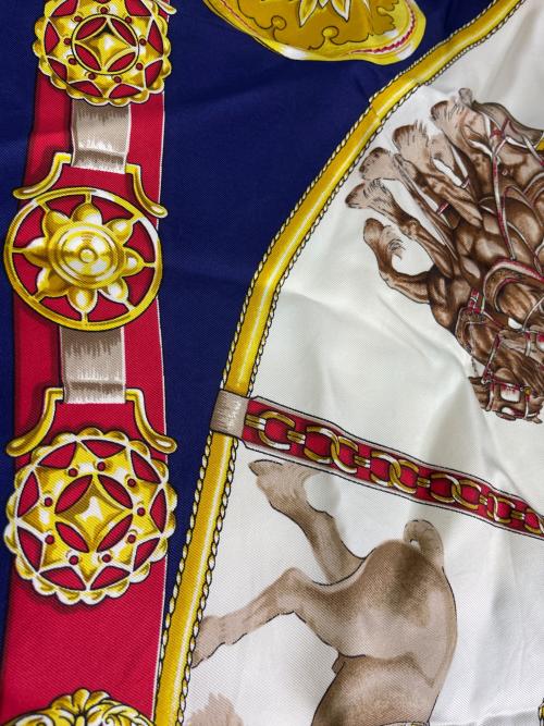 HERMES（エルメス）HERMES (エルメス) スカーフ ネイビーの古着・服飾アイテム