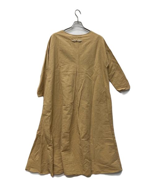 BEARDSLEY（ビアズリー）BEARDSLEY (ビアズリー) 長袖ワンピース ベージュ サイズ:FREEの古着・服飾アイテム