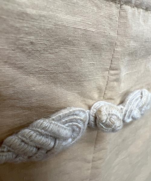 BEARDSLEY（ビアズリー）BEARDSLEY (ビアズリー) 長袖ワンピース ベージュ サイズ:FREEの古着・服飾アイテム