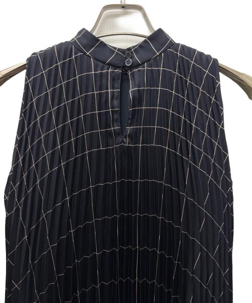 Salvatore Ferragamo（サルヴァトーレ フェラガモ）Salvatore Ferragamo (サルヴァトーレ フェラガモ) ノースリーブブラウス ネイビー サイズ:38の古着・服飾アイテム