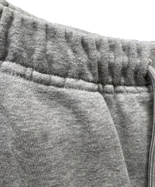 MONCLER（モンクレール）MONCLER (モンクレール) ハーフパンツ グレー サイズ:Ｍの古着・服飾アイテム