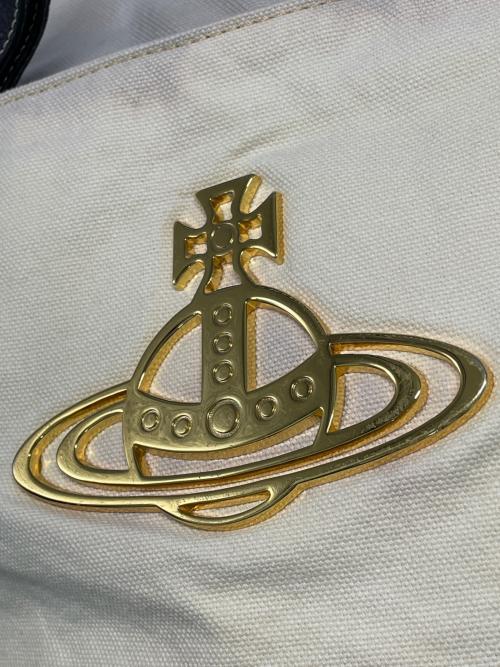 Vivienne Westwood（ヴィヴィアンウエストウッド）Vivienne Westwood (ヴィヴィアンウエストウッド) リュック ベージュ×ブラックの古着・服飾アイテム