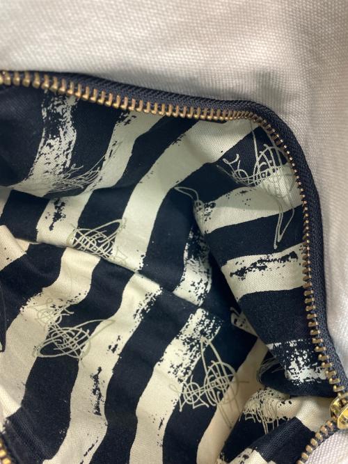 Vivienne Westwood（ヴィヴィアンウエストウッド）Vivienne Westwood (ヴィヴィアンウエストウッド) リュック ベージュ×ブラックの古着・服飾アイテム