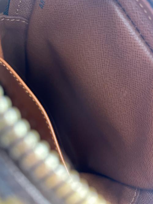 LOUIS VUITTON（ルイ ヴィトン）LOUIS VUITTON (ルイ ヴィトン) ショルダーバッグ ブラウン サイズ:-の古着・服飾アイテム