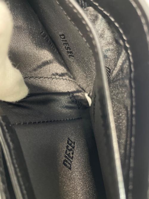 DIESEL（ディーゼル）DIESEL (ディーゼル) 2つ折り財布 ブラックの古着・服飾アイテム