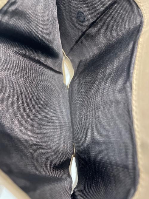 GUCCI（グッチ）GUCCI (グッチ) 3つ折り財布 グレーの古着・服飾アイテム