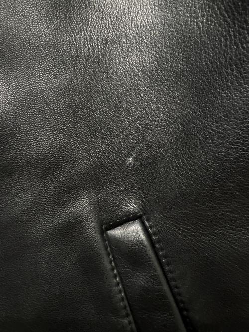 ARMANI COLLEZIONI（アルマーニ コレツィオーニ）ARMANI COLLEZIONI (アルマーニ コレツィオーニ) レザーコート ブラック サイズ:４８の古着・服飾アイテム