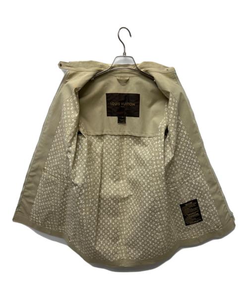 LOUIS VUITTON（ルイ ヴィトン）LOUIS VUITTON (ルイ ヴィトン) トレンチコート ベージュ サイズ:３６の古着・服飾アイテム