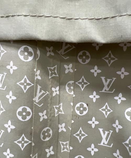 LOUIS VUITTON（ルイ ヴィトン）LOUIS VUITTON (ルイ ヴィトン) トレンチコート ベージュ サイズ:３６の古着・服飾アイテム