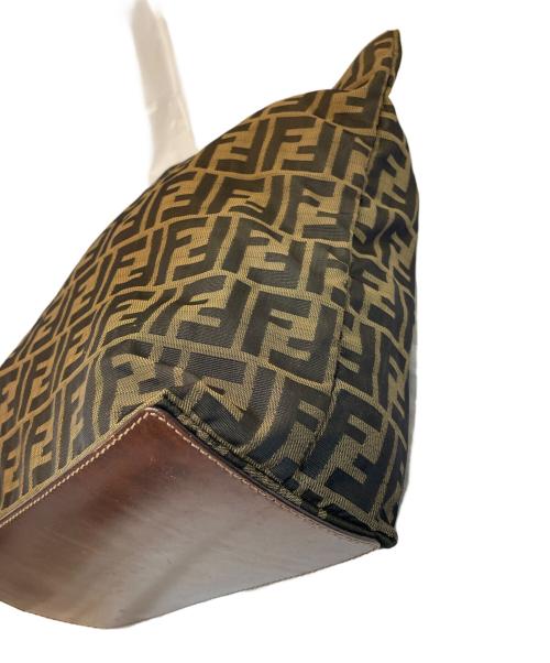 FENDI（フェンディ）FENDI (フェンディ) ハンドバッグ ブラウンの古着・服飾アイテム