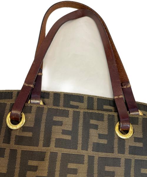 FENDI（フェンディ）FENDI (フェンディ) ハンドバッグ ブラウンの古着・服飾アイテム