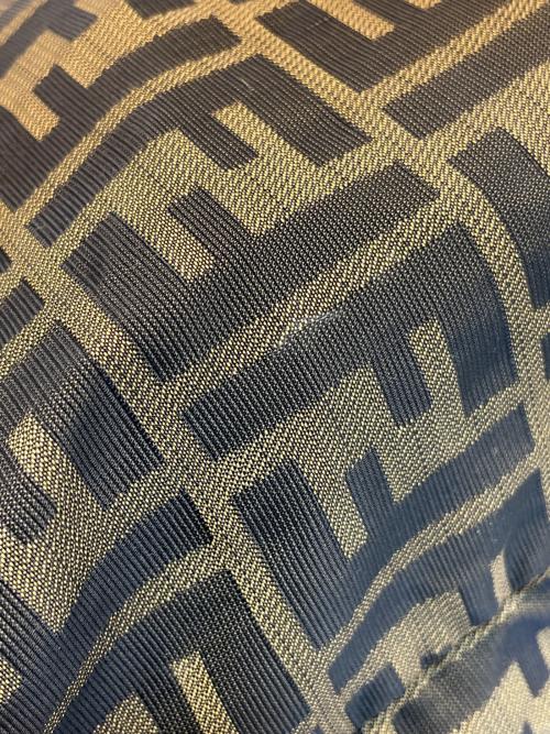 FENDI（フェンディ）FENDI (フェンディ) ハンドバッグ ブラウンの古着・服飾アイテム