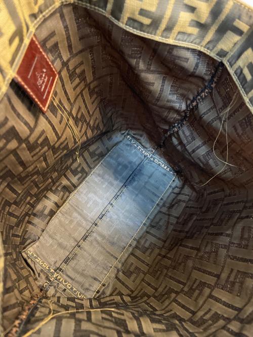 FENDI（フェンディ）FENDI (フェンディ) ハンドバッグ ブラウンの古着・服飾アイテム