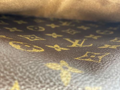 LOUIS VUITTON（ルイ ヴィトン）LOUIS VUITTON (ルイ ヴィトン) ショルダーバッグ ブラウンの古着・服飾アイテム