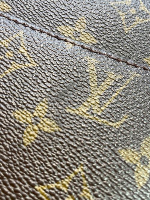 LOUIS VUITTON（ルイ ヴィトン）LOUIS VUITTON (ルイ ヴィトン) ショルダーバッグ ブラウンの古着・服飾アイテム