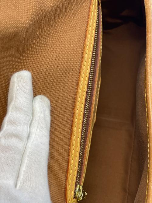 LOUIS VUITTON（ルイ ヴィトン）LOUIS VUITTON (ルイ ヴィトン) ショルダーバッグ ブラウンの古着・服飾アイテム