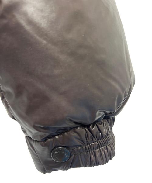 MONCLER（モンクレール）MONCLER (モンクレール) ダウンジャケット ブラウン サイズ:３の古着・服飾アイテム