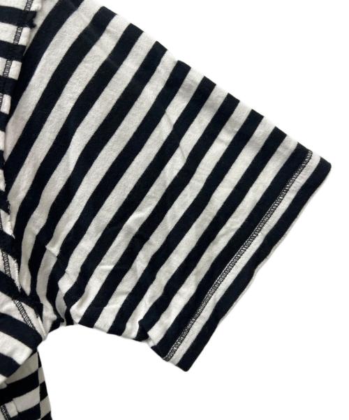 Needles（ニードルズ）Needles (ニードルズ) S/S Papillion Emb. Tee - Cotton Jersey / Stripe ブラック×ホワイト サイズ:ＸＳの古着・服飾アイテム